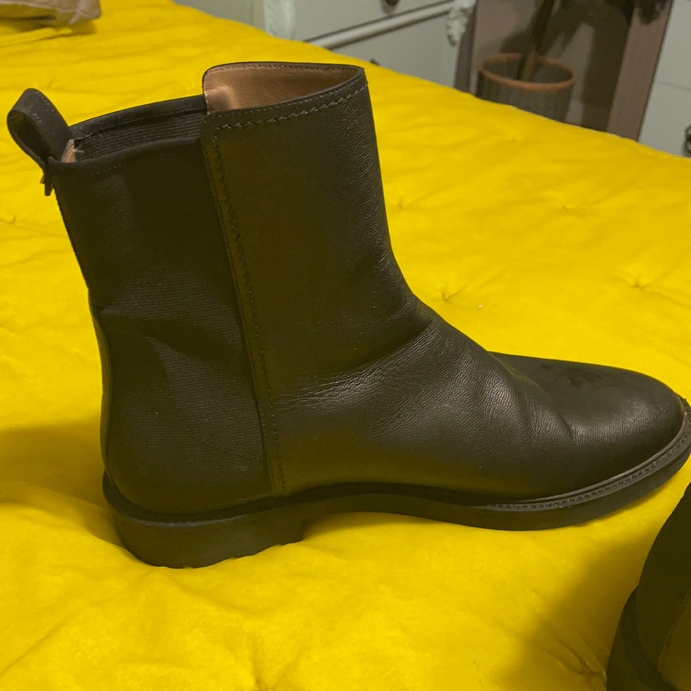 Salvatore Feragamo Boot size 10.5 medium